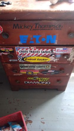 Dresser