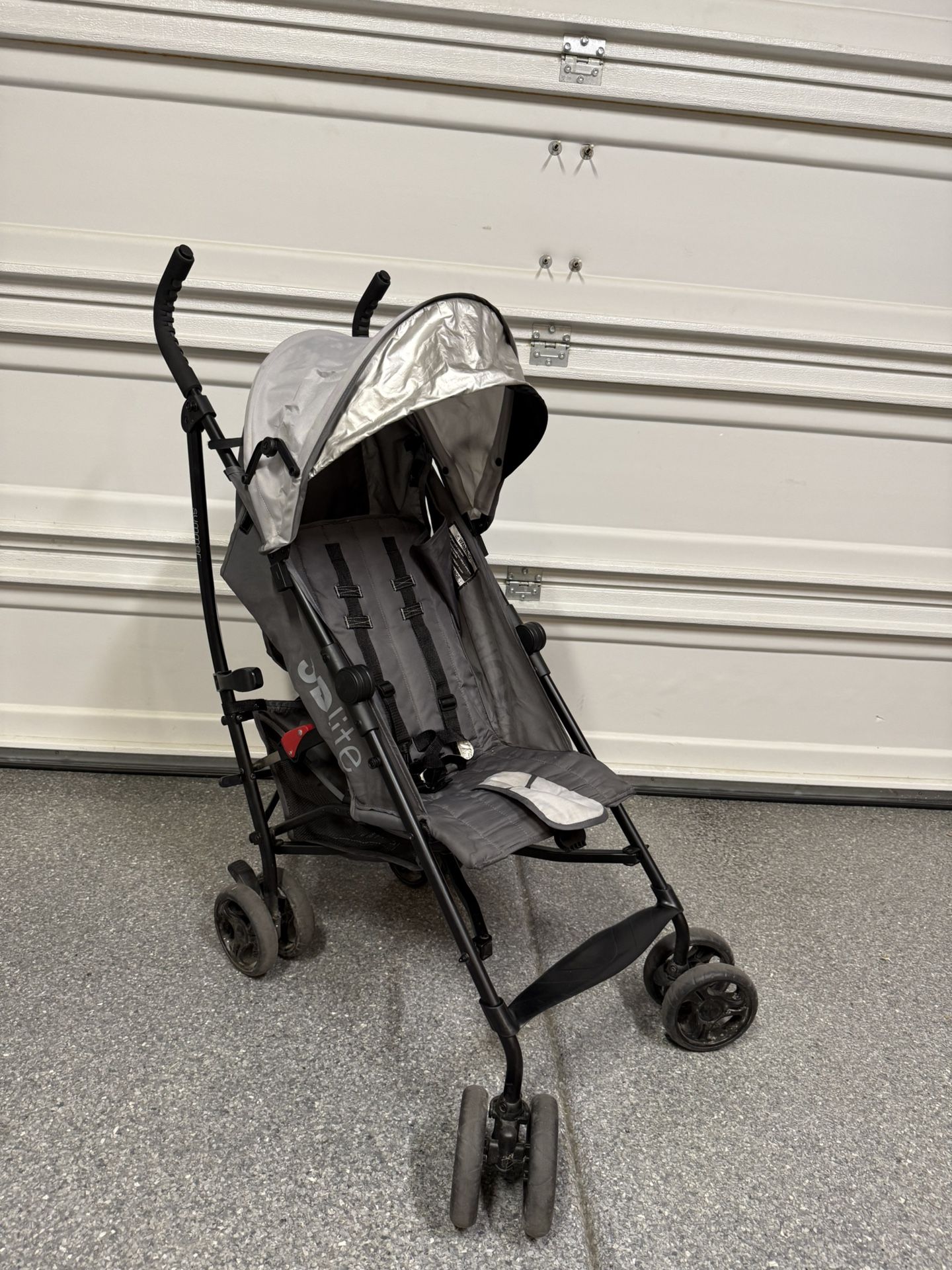 Umbrella Stroller With Basket And Sun / Rain Cover