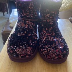 Women’s Size 9 Sparkly Purple Uggs, New! 
