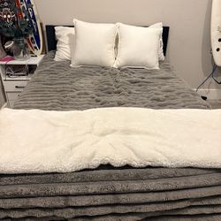 Full Size Black Metal Bed Frame