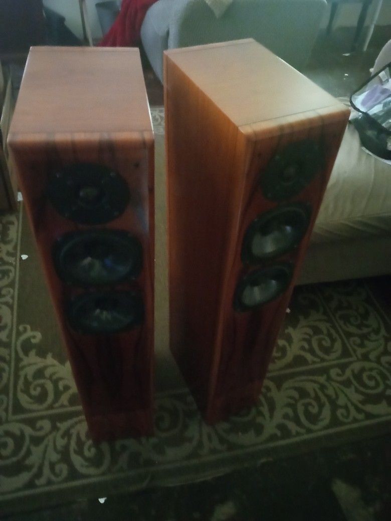Vienna Mozart Speakers