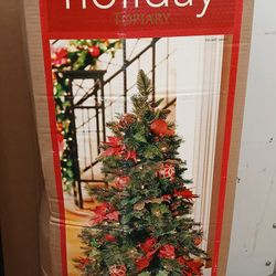 Pre Lit Decorated Holiday Topiary