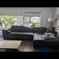 Premium Leather Couch For Sale Pick Up Only. Cap Hill 
