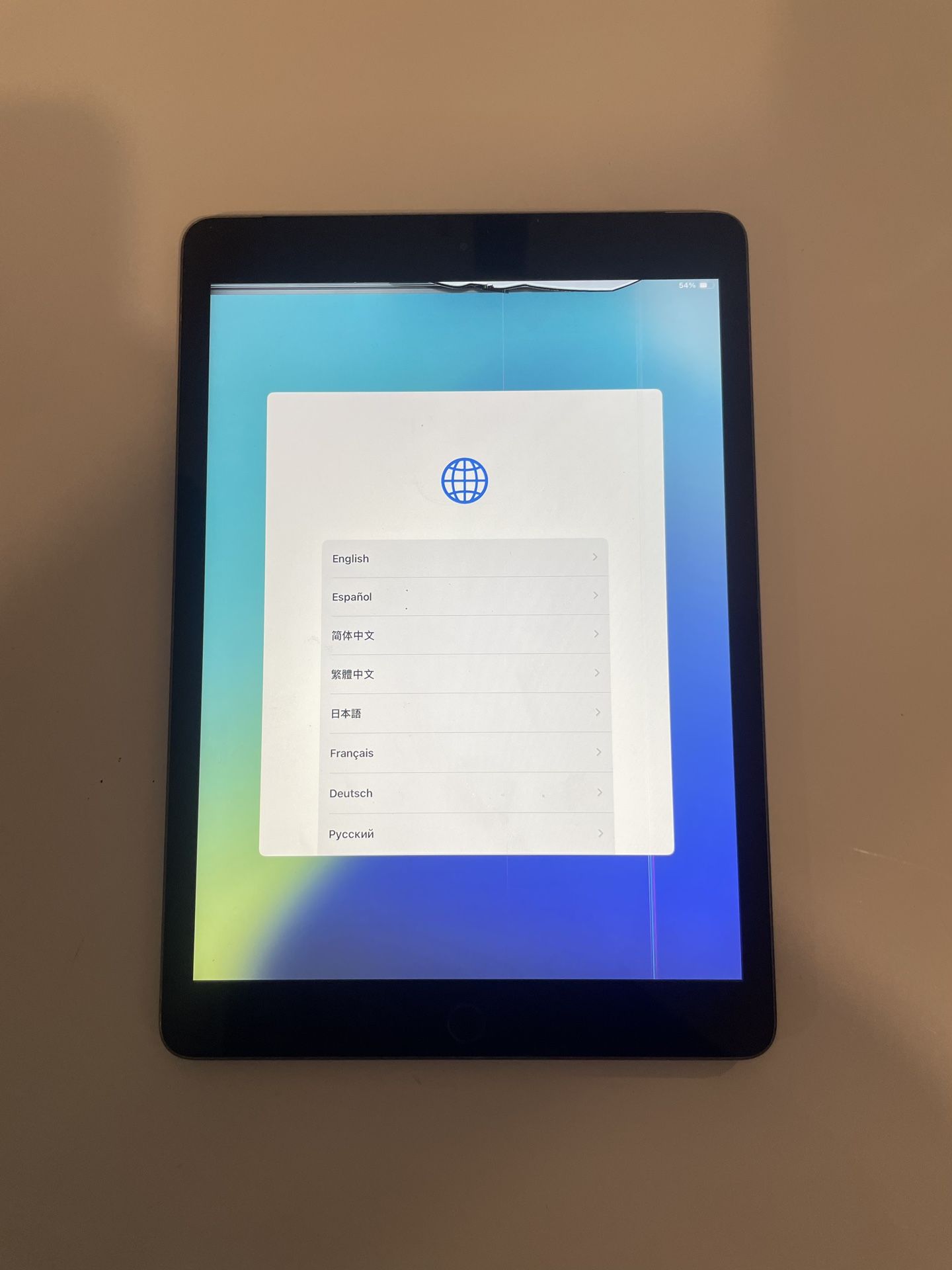 iPad 8 a2428 Cracked Screen (Unlocked)