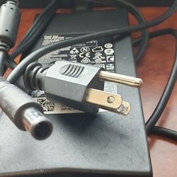 Dell 130 Watt Laptop Power Supply