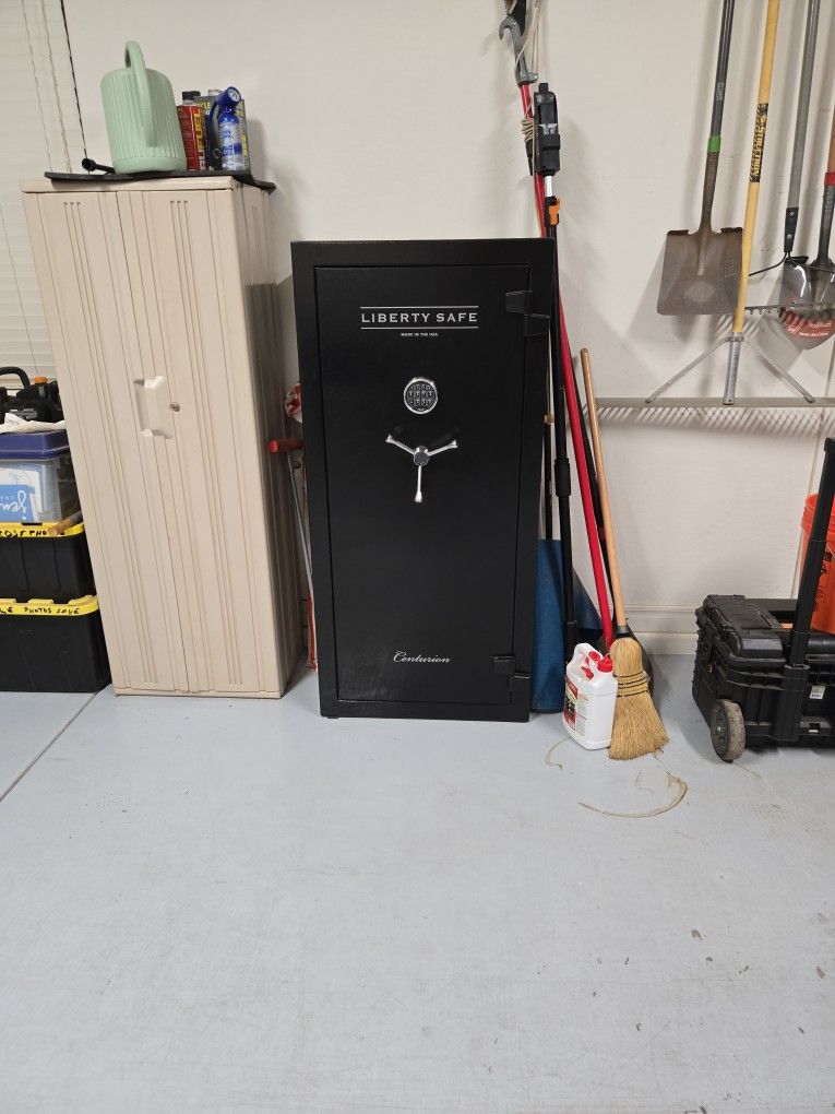Centurion 24 Liberty Safe