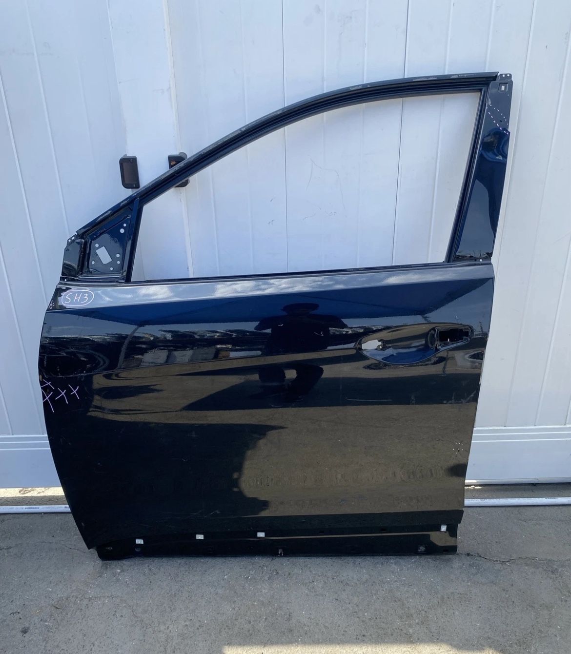 2013 2014 2015 2016 2017 HYUNDAI SANTA FRONT LEFT DRIVER SIDE DOOR SHELL OEM
