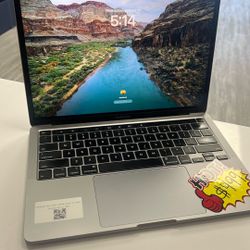 MacBook Pro 8ram 256gb 2020 i5 