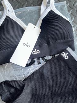 ALO BLACK RIBBED ACTIVEWEAR SET 🖤