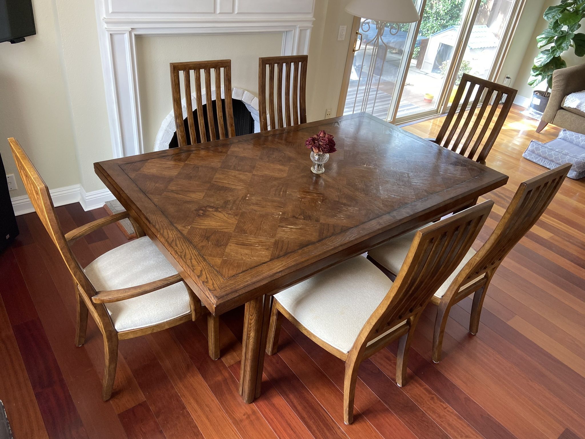 Century Furniture Luxury Dining Table and 6 chairs + extension table board.