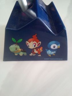 Pokémon Nintendo 2007 Blue Plastic Stand