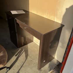 Office Chair with Desk