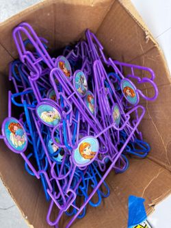 Disney Frozen Kids Plastic Clothes Hangers Large Bulk Lot 100+ Pieces