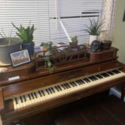 ::FREE PIANO:: Winter & Company upright piano. Built in 1926.