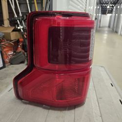 Right light for Ford F150 2018/2020 original new