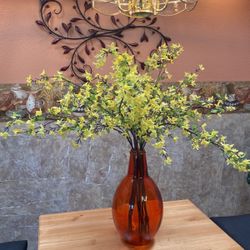 Glass Table With 4 Chairs. 