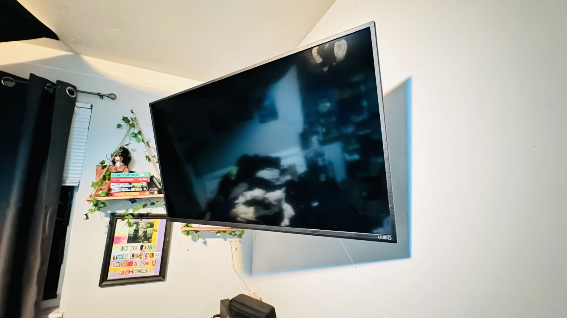 Panasonic 32” And 40” TVs w/ Wall mount