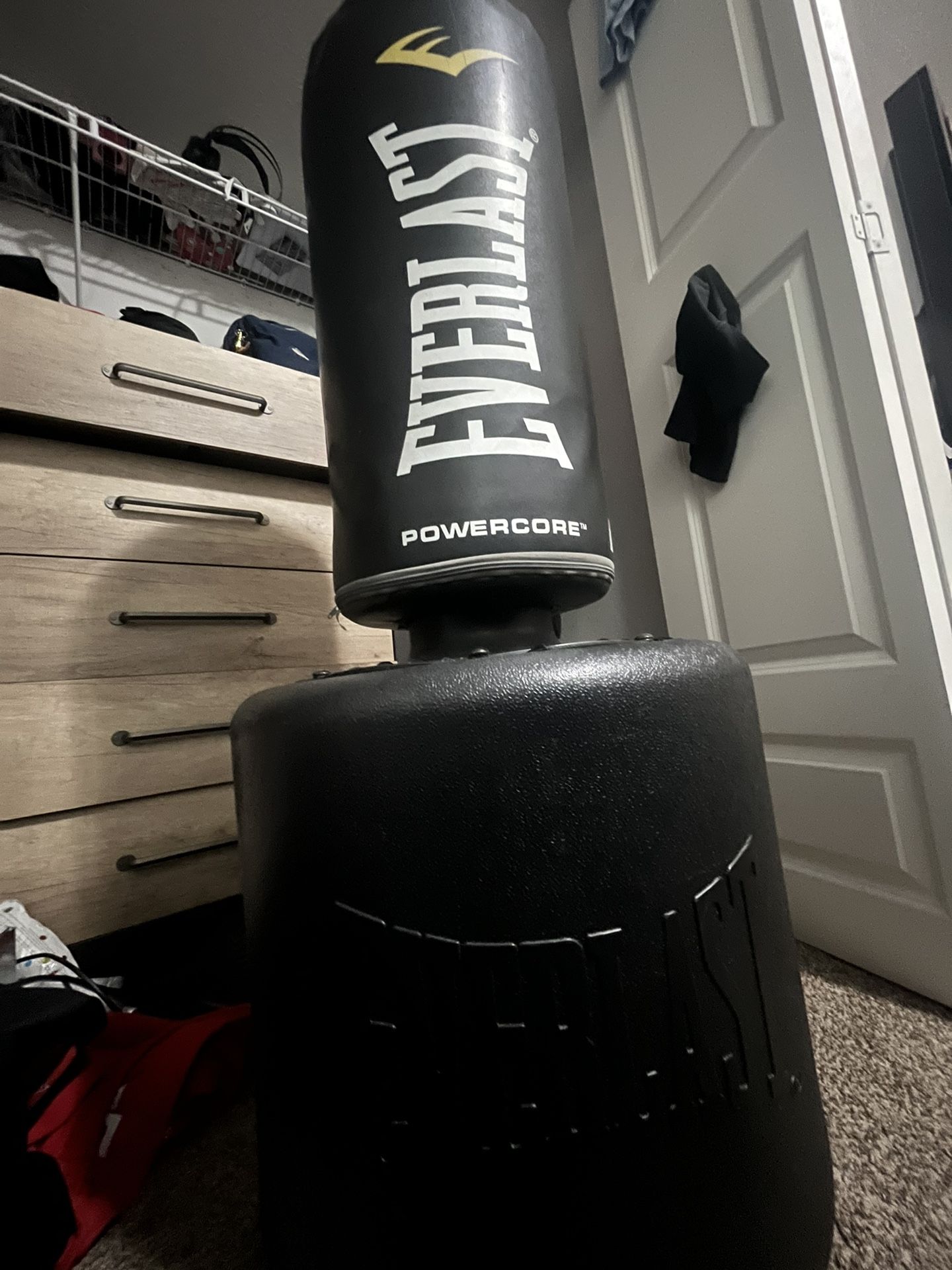 Everlast Boxing stand