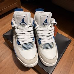 Jordan 4 Military Blue Size 8.5 Men