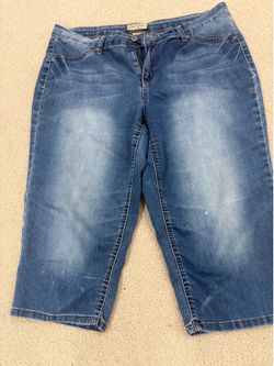 Womens Earl Grey Capri Size 12/14