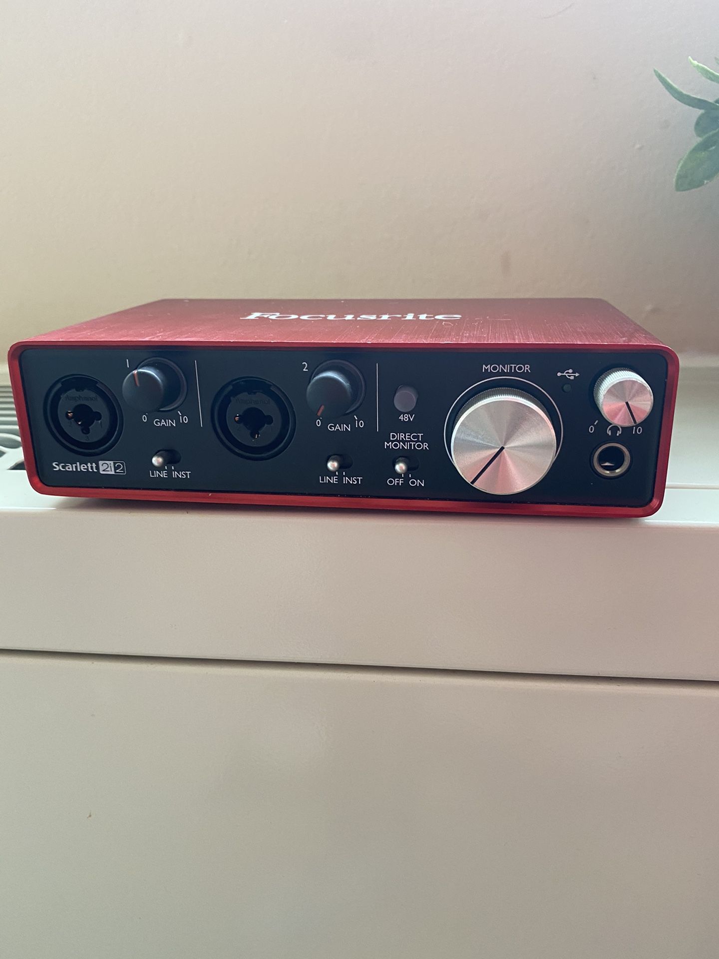 Focusrite Scarlett 2i2 2nd Gen