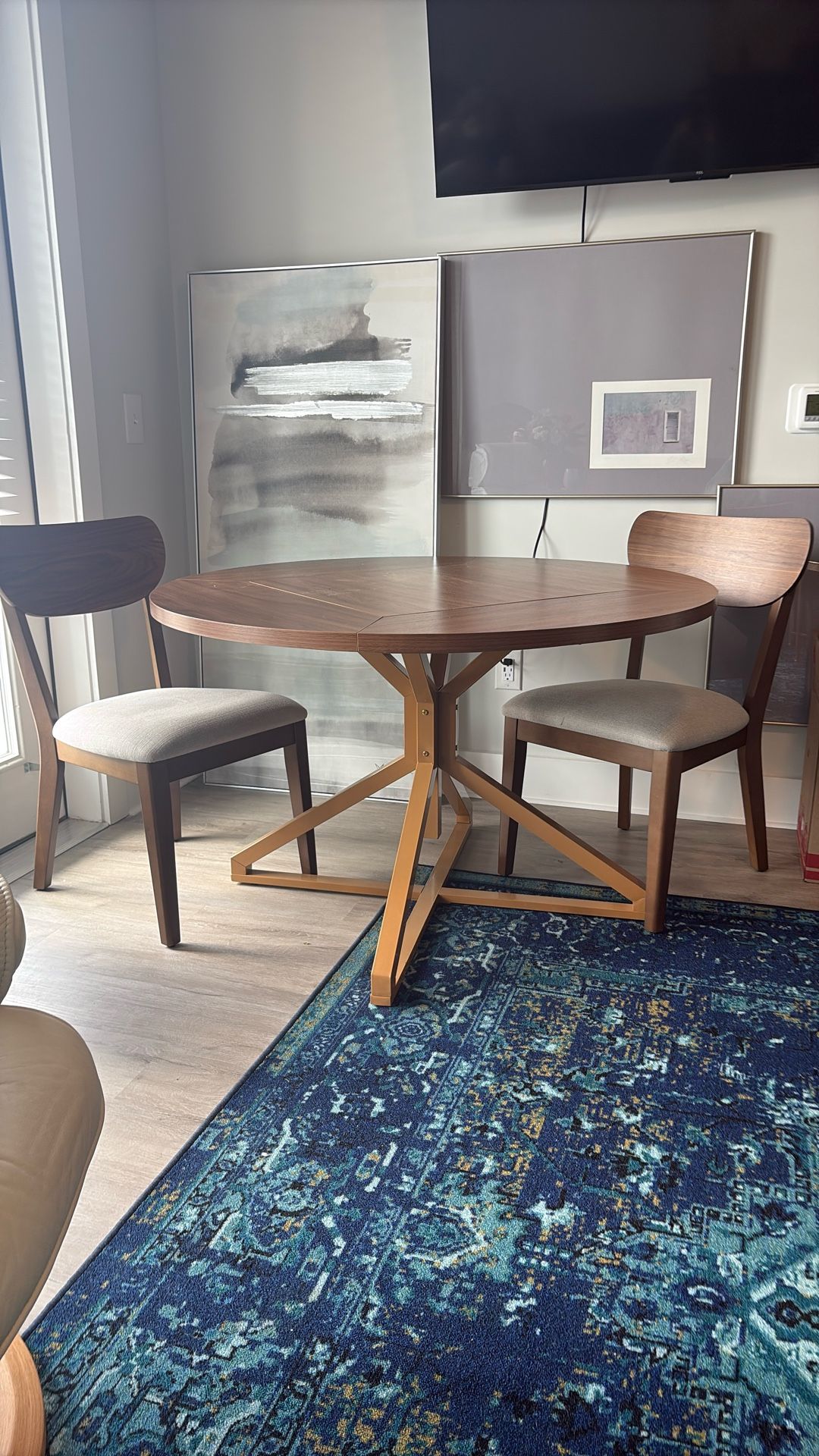 Mid Century Round. Brand New