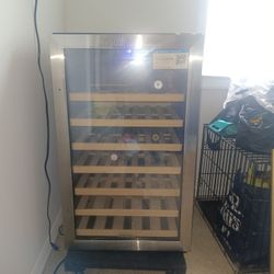 Kalamera 50 Bottle Wine Cooler Mini Fridge With Door Handle  Like New