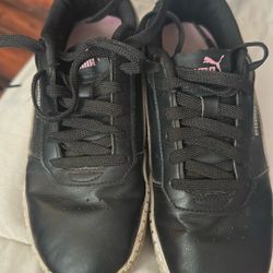 Puma girls shoe size 4.5