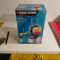 New Black & Decker Food Processor 