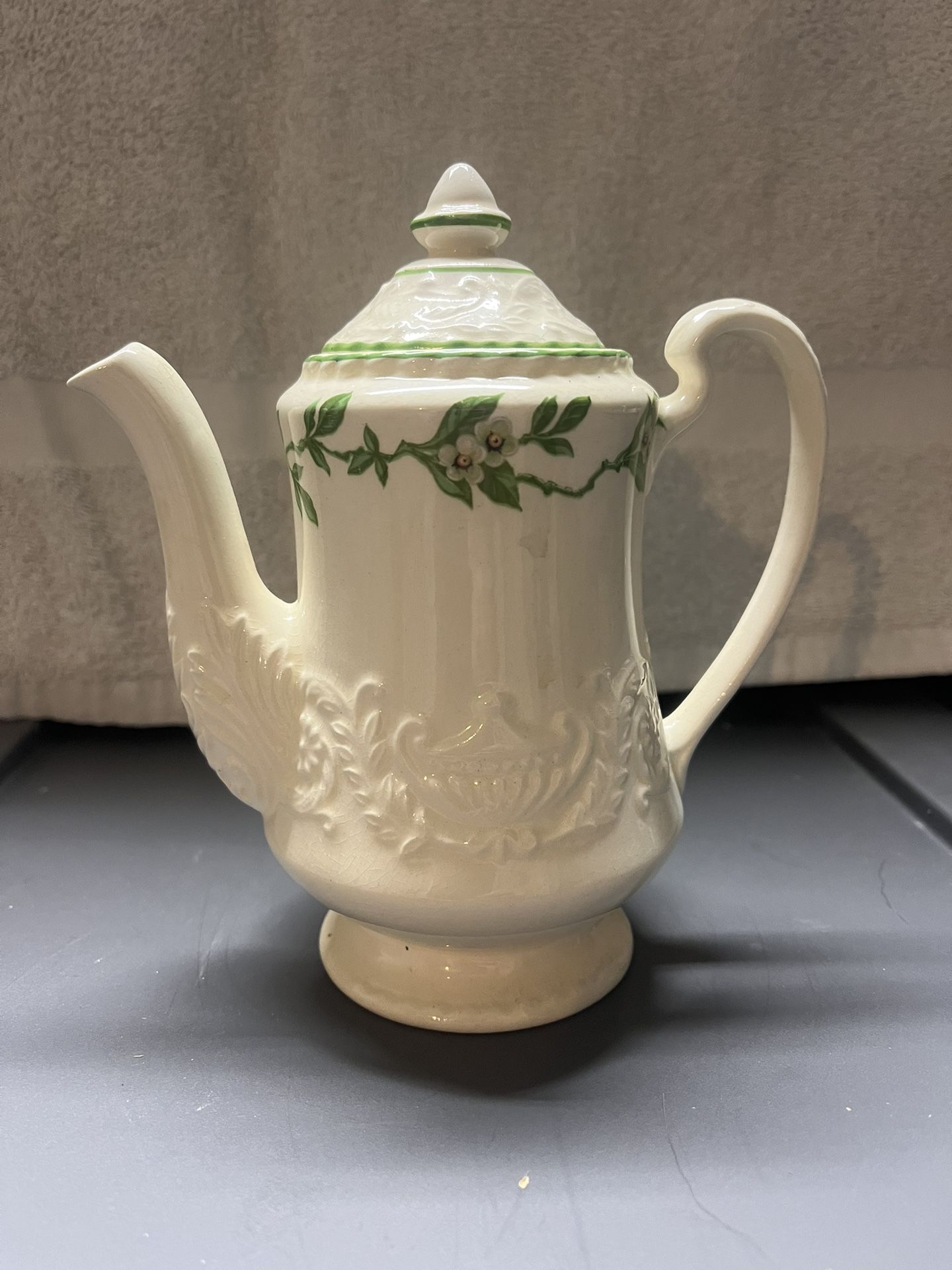 Steubenville orange blossom teapot tea pot