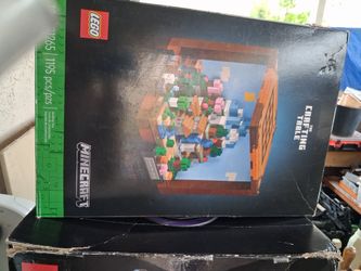 Legos  Minecraft crafting table and black panther