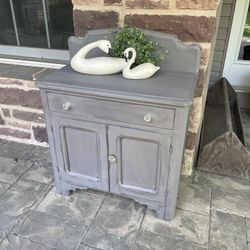Cottage Wash Stand 