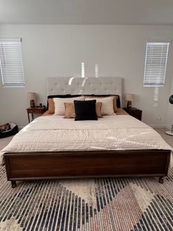 King Adjustabe bedroom set