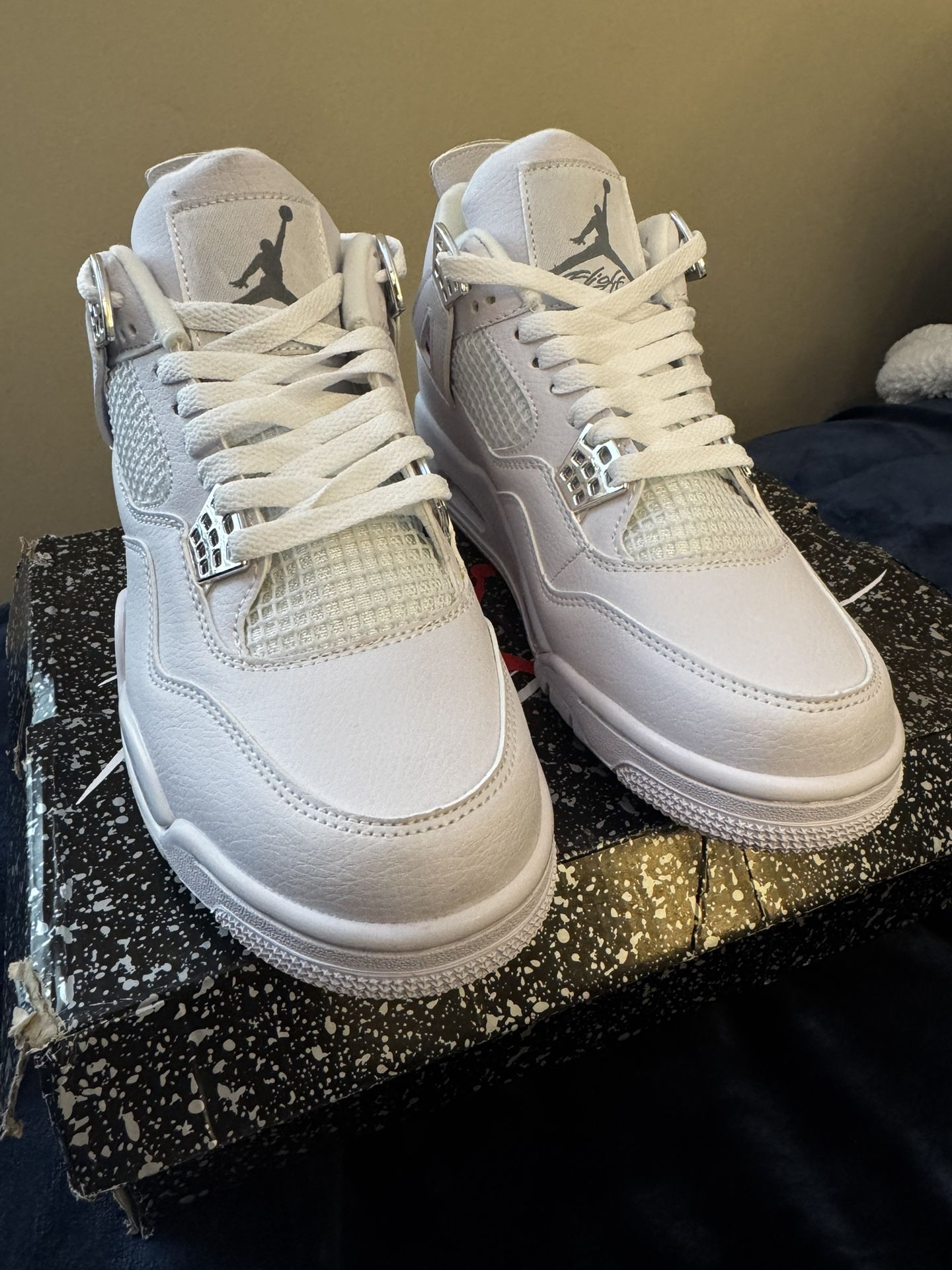 Brand New 2017 Air Jordan 4 Retro ‘Pure Money’ SIZE 9.5