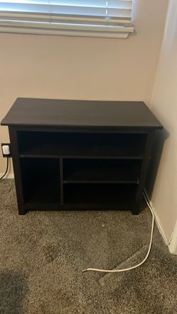 T.v entertainment center stand