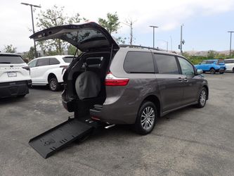 2018 Toyota Sienna