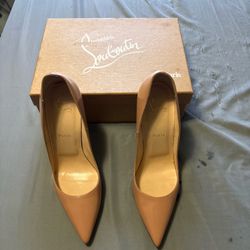 Christian Louboutin So Kate Size 41