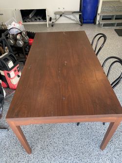 Free: walnut wood dining table