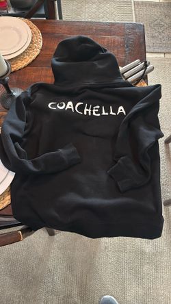 Coachella Black Thick Sweatshirt Hoodie Pockets Size Large