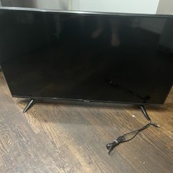 BROKEN 52” HISENSE TV