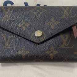 Louis Vuitton Compact Tri-Fold Wallet – Monogram Canvas (Preloved, Great Condition)