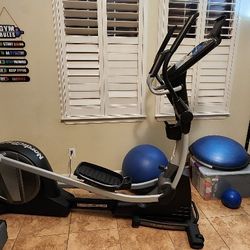 Elliptical NORDICTRACK SPACESAVER SE9I