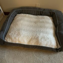 Large Gray/white Dog Bed