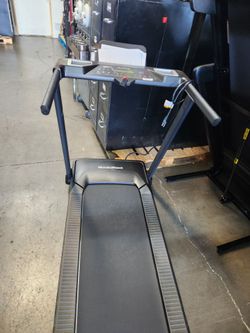 Nordictrack T series 5 treadmill - 200$