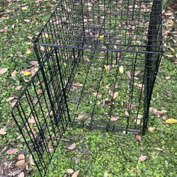 Large Folding Dog Cage Like New