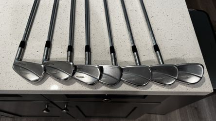 Fourteen FH-1000 4-P Iron Set