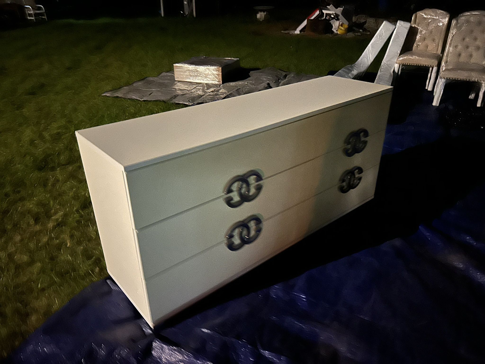 Top Of The Line Night Stands And Dresser
