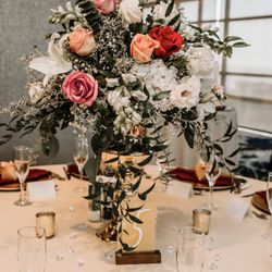 gold centerpieces