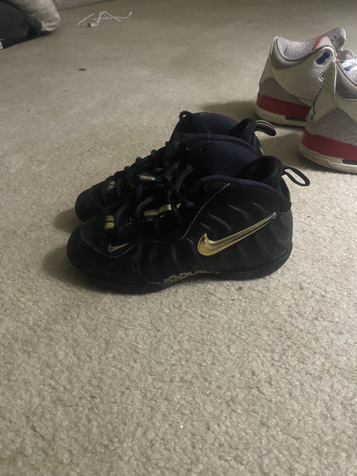 Black Metallic Gold Foams Sz 1y