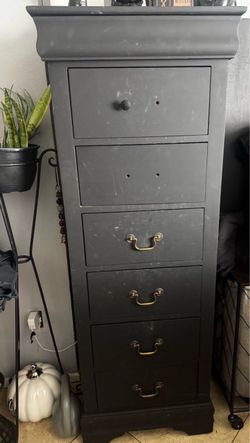 Free dresser